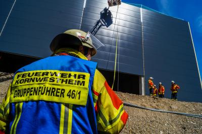 Kornwestheim: Brennendes Daemmmaterial - 30.000 Euro Sachschaden beim Bau einer Multifunktionshalle